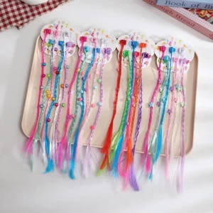 Broches mini con extensiones de color y apliques cartón por 6 piezas
